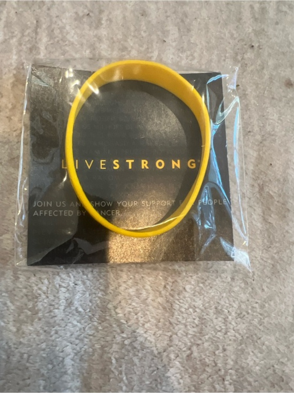 Official Live Strong Lance Armstrong Wristband Adult Size L/G -XL 8” New
